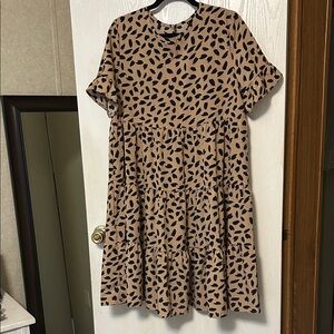 Women’s Tan and Black Patterned Dress Size L